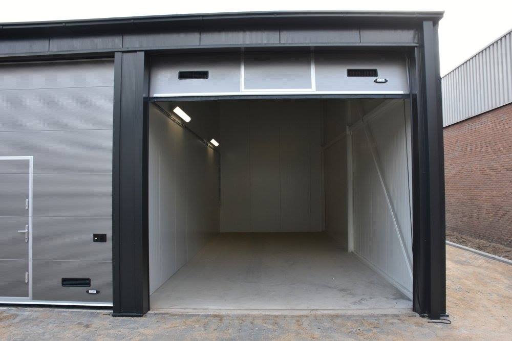 Nieuwbouw garageboxen BOX EDE — Heger & Janssen dak en wandbeplating